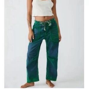 Free People Moxie Low Slung Flocked Pull-On Barrel Jeans Kelly Green Size 25